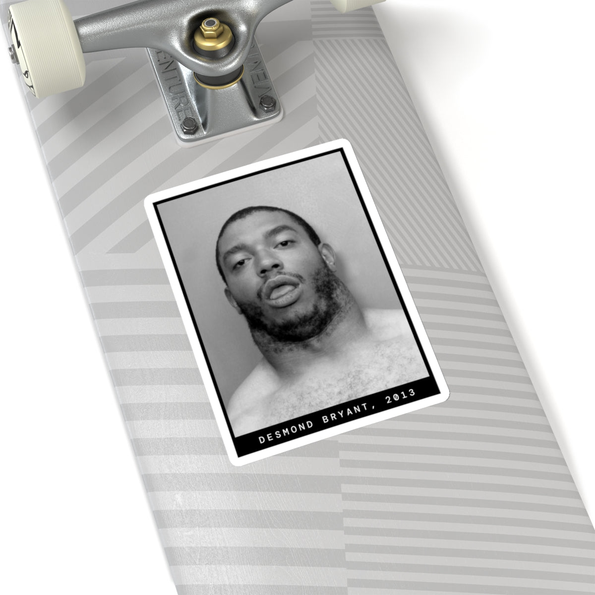 Pegatina con foto policial del deportista Desmond Bryant de 2013