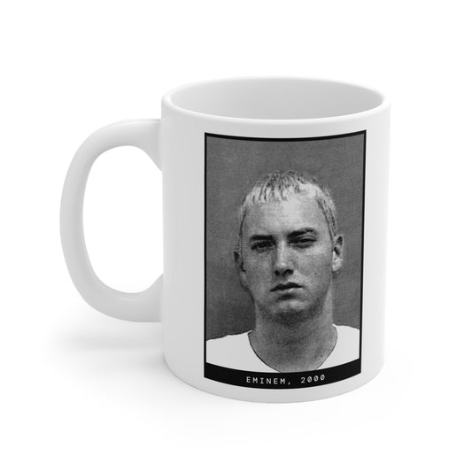 Taza con foto policial de Eminem, rapero del año 2000