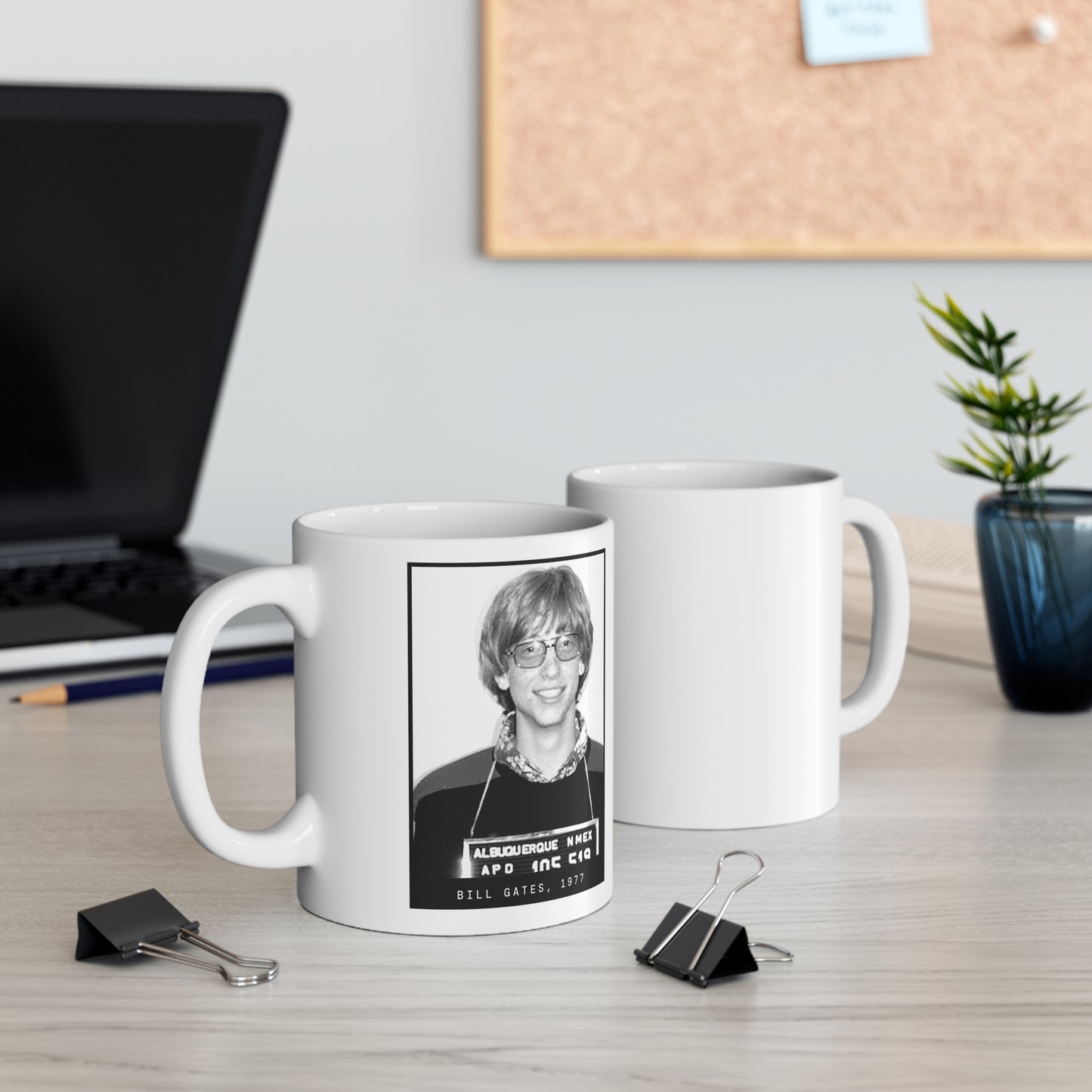 Taza con foto policial de Bill Gates, millonario, 1977