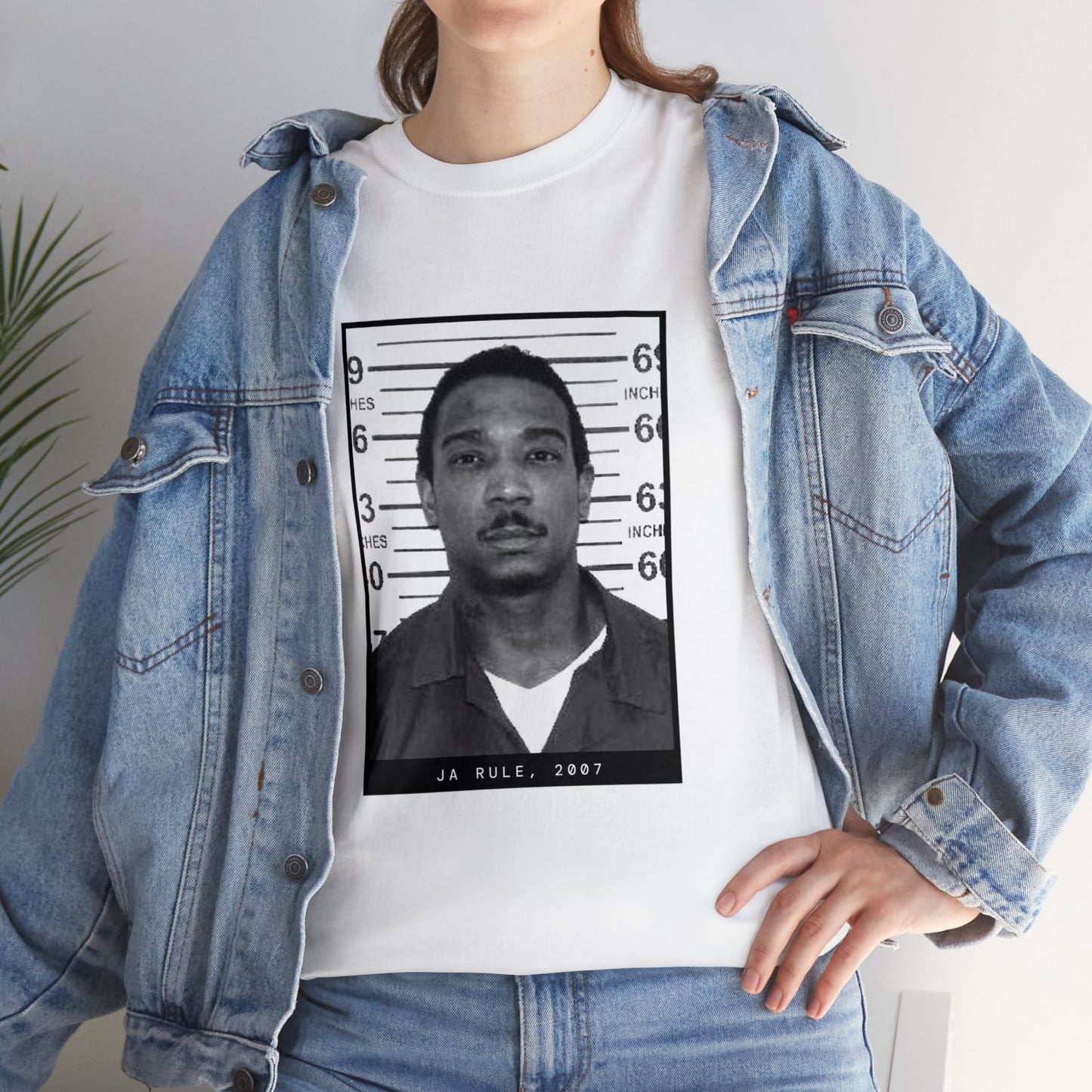 Camiseta con foto policial del rapero Ja Rule, 2007