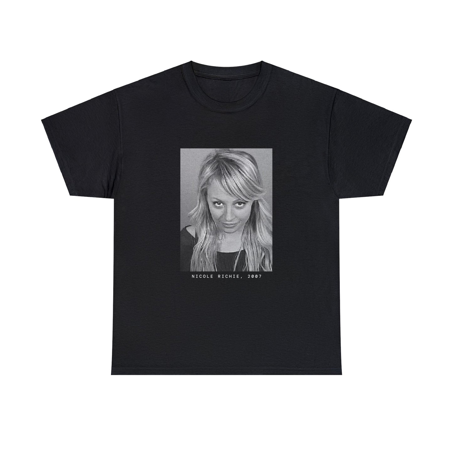 Camiseta con foto policial de una celebridad de Nicole Richie, 2007