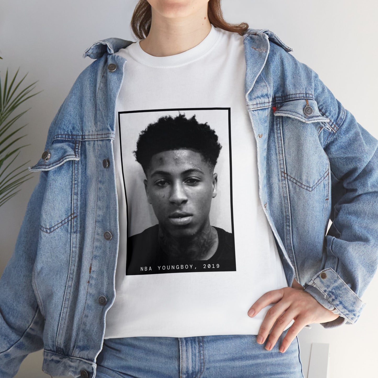 Camiseta con foto policial del rapero Youngboy de la NBA de 2019