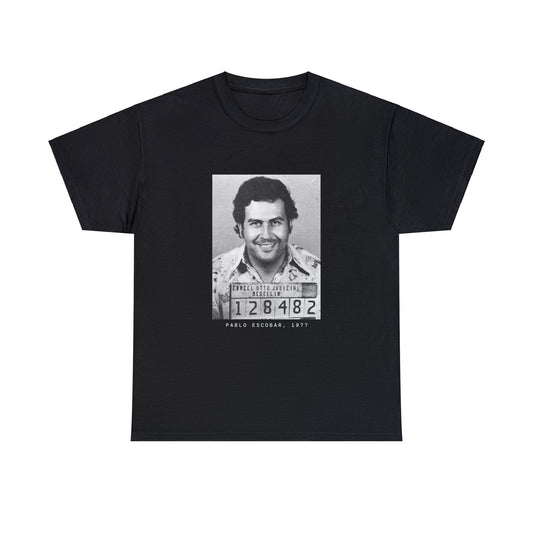 Camiseta con foto policial de Pablo Escobar, 1977