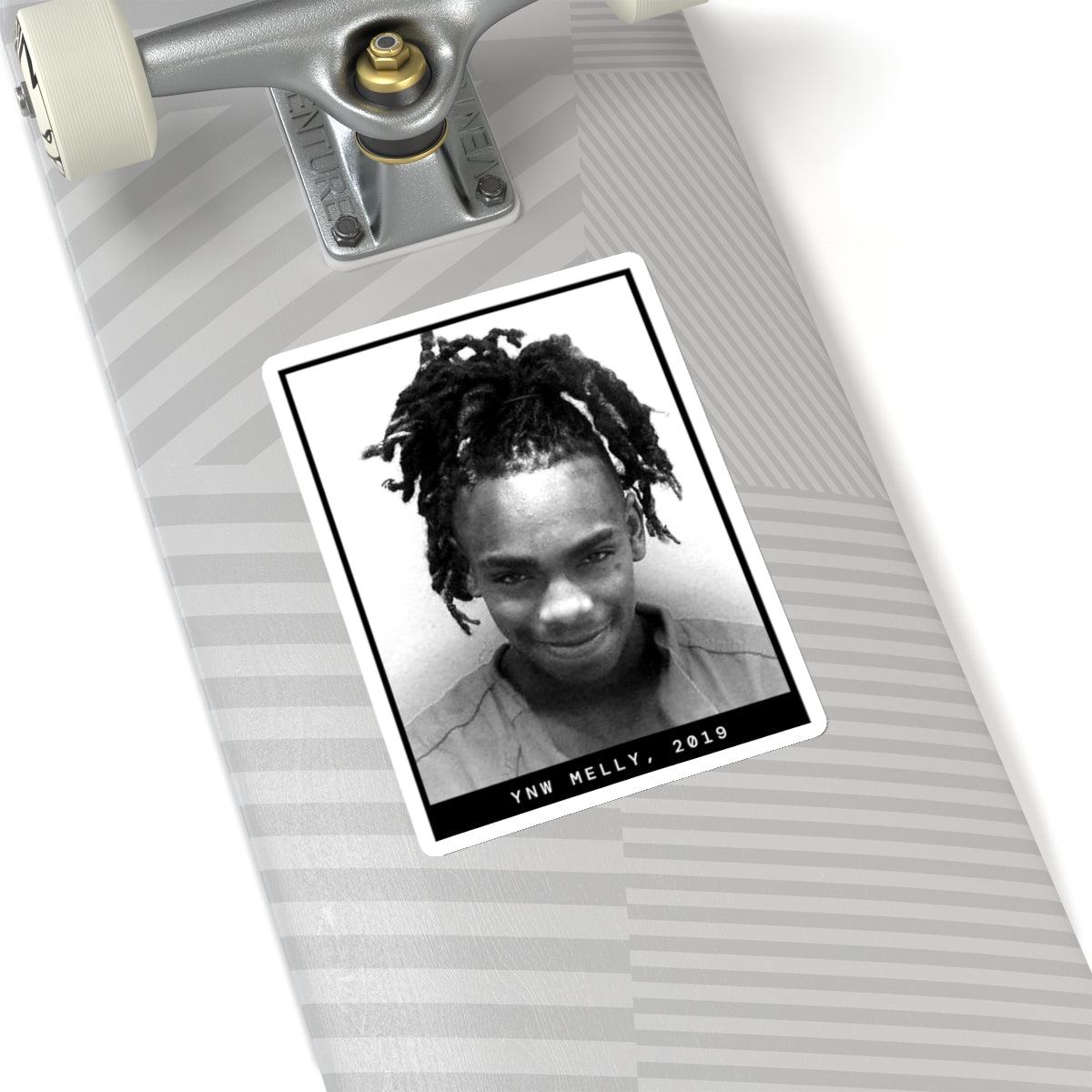 Pegatina de foto policial del rapero YNW Melly de 2019