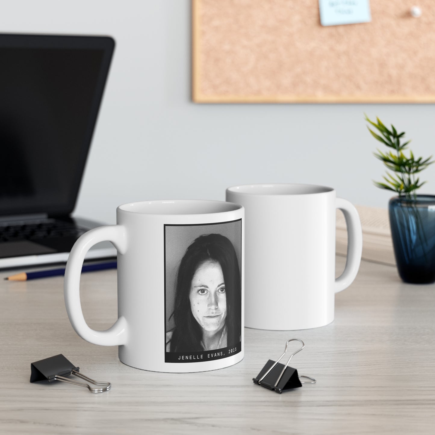 Taza con foto policial de una celebridad de Jenelle Evans, 2015